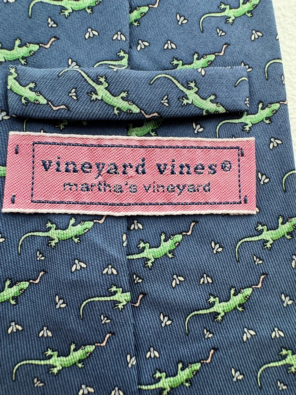 Vineyard Vines Blue Gecko Print Silk Tie Men's Novelty Necktie